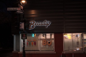 02722 beautys v1