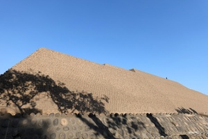 02296 looking up the pyramid v1