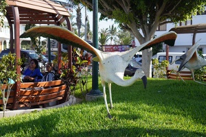 02354 bird sculpture