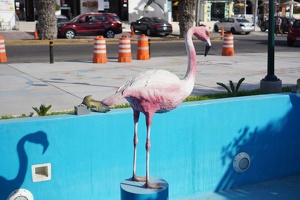 02359 flamingo statue