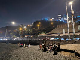 20250416 015239750 ppl on playa makaha