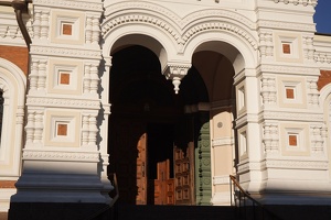 03565 cathedral entrance