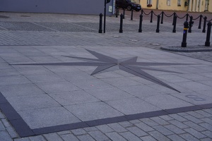 03582 compass rose