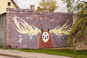 03844 three eyed creature mural v1