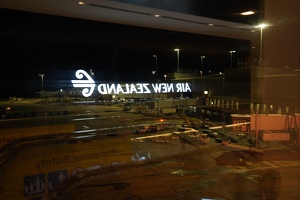 04670 air new zealand reflections