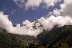 07926 half hidden peak v1