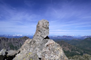 08152 rock at col denclave v1