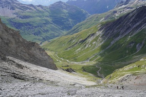 08193 looking back down grande ecaille
