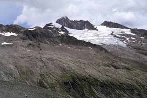 08237 refuge robert blanc and aiguille des glaciers v1
