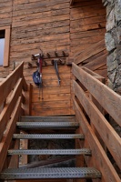 08279 ice axes and sticks v1