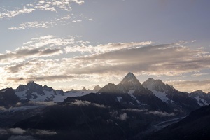 00461 mountains at dawn v1