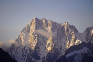 00471 first light v1