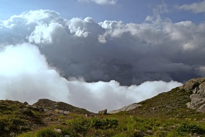 00520 clouds at eye level v1