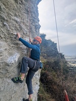 20250904 005047170 w high knee